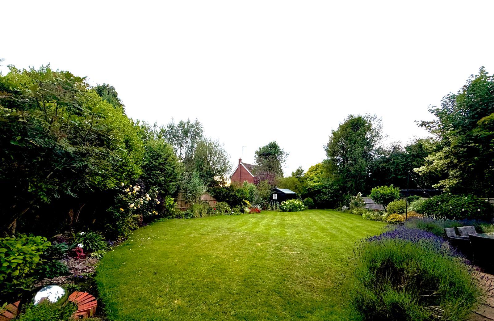 Cherry Tree Close, Stoke Row, Henley-On-Thames